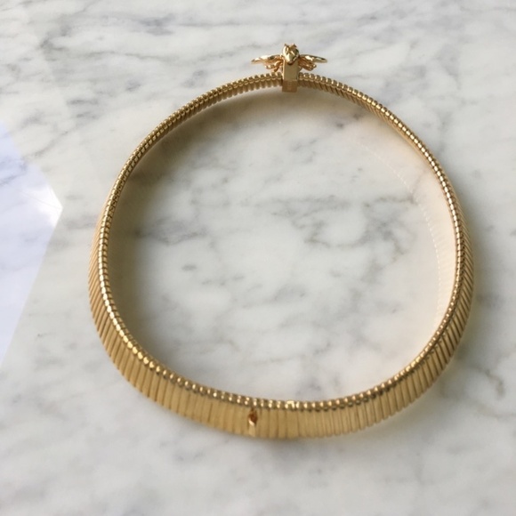 Tubogas Bee Necklace - Picture 3 of 4